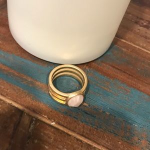 Rose stone gold ring